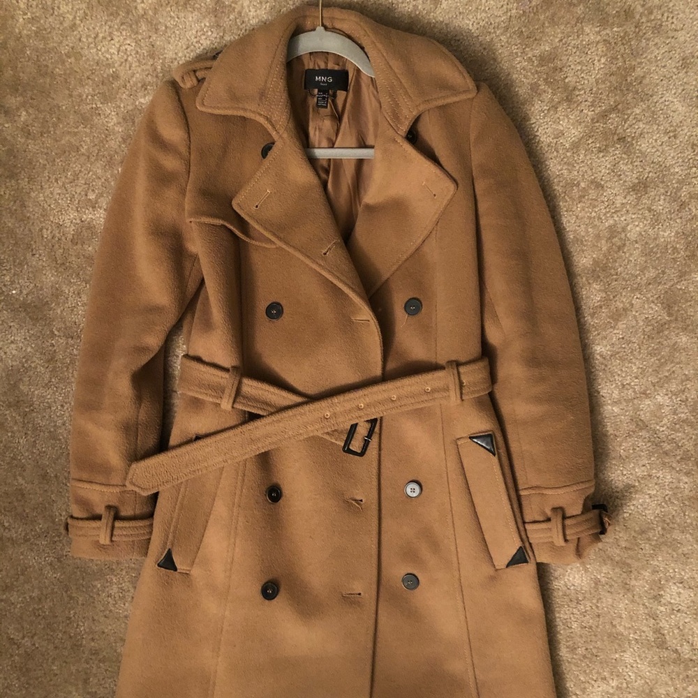 COPY - Camel belted trench coat